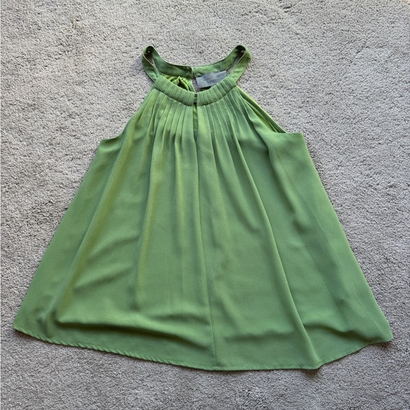 Anthropologie Sunday in Brooklyn comfortable and elegant green tank/blouse - Picture 2 of 8